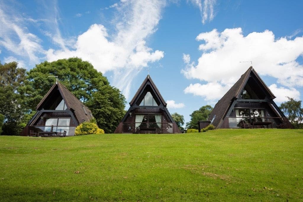 Hotel Booking & Accommodation